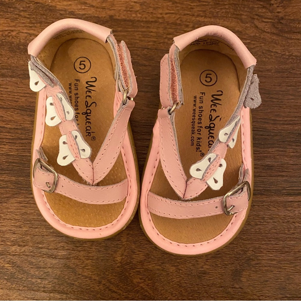 NWOT “Wee Squeeak” Pink Kids Sandals. Size 5.